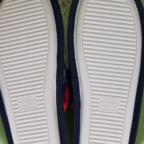 VERA BRADLEY SOFT FLEECE SLIPPERS:NWT WINTER FOREST  SIZE: LARGE - Picture 7 of 8